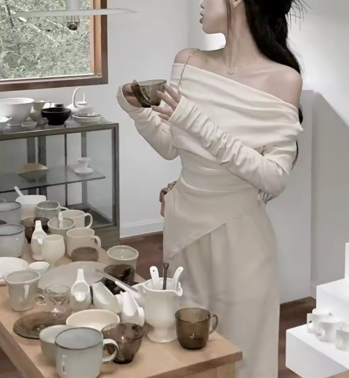 Asymmetry Off-Shoulder Draped Top with pant [Set]